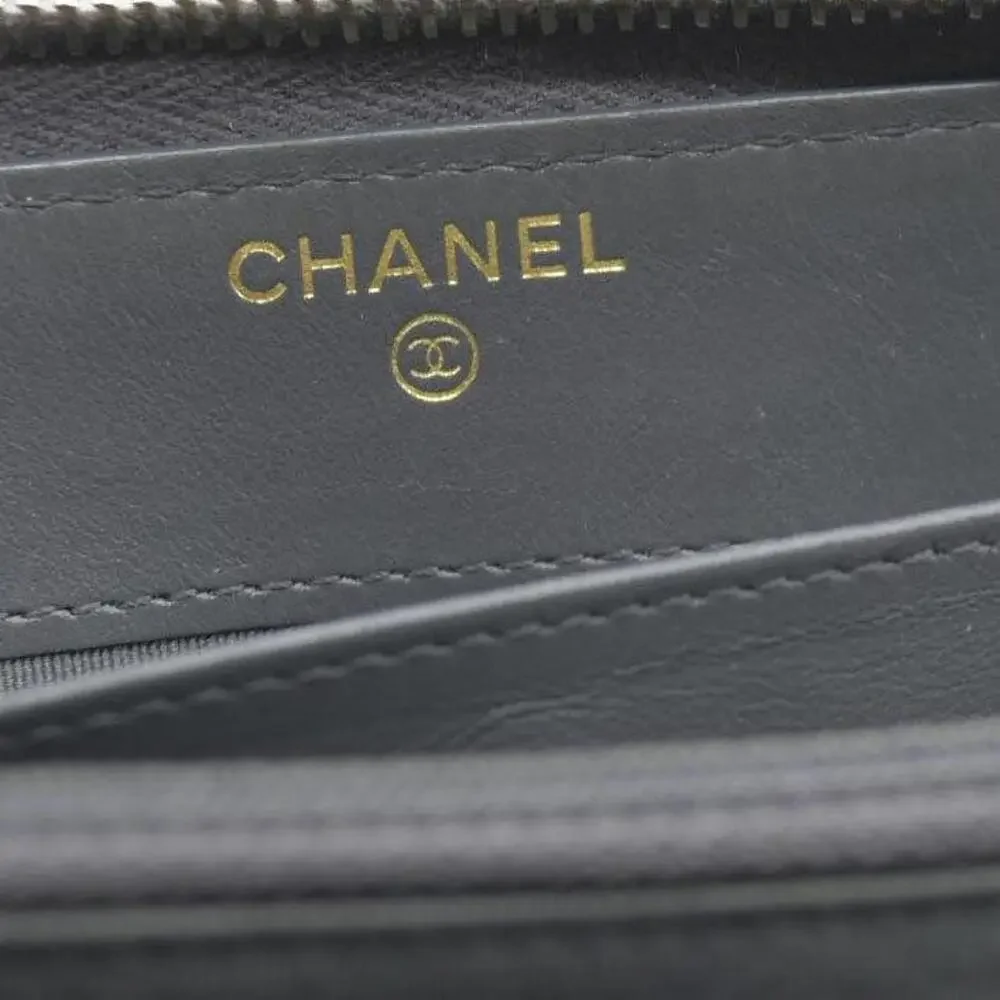Chanel 2021 Interlocking CC Logo Continental Wallet